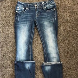 Miss Me Boot Cut Jeans w/ Sequin Pockets. Size: 28